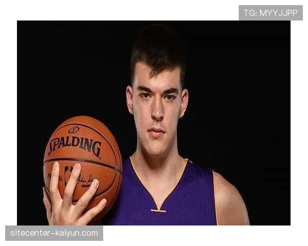 魔术小卡特仅得3分5篮板 内线失准对控场基础的动摇